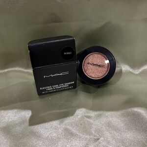 MAC Electric Cool Eye Shadow In Orbit New in Box